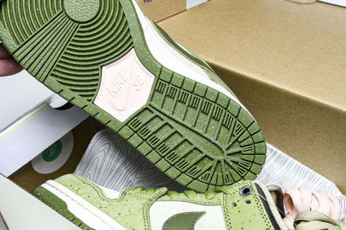 Yuto Horigome x Nike SB Dunk Low Asparagus HF8022-300
